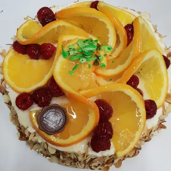 Apelsinmoussetårta